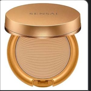 Sensai Silky Bronze Natural Veil Compact